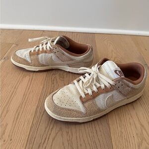 Nike Dunk Low Medium Curry